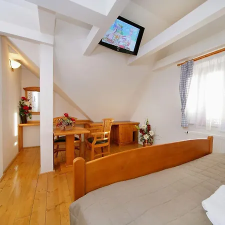 Pizzeria Belmonte Отель 4*