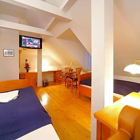 Hotel Pizzeria Belmonte 4*